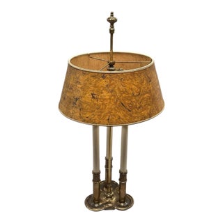 Mid 20th Century Stiffel Bouillotte Tri-Candlestick Lamp With an Adjustable Height Faux Burl Wood Shade For Sale