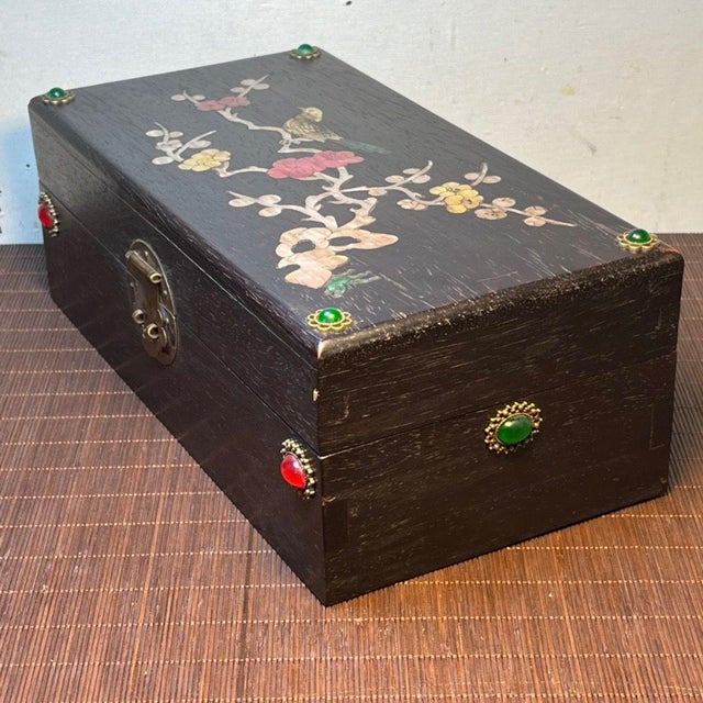 Brown Chinese Padauk Wood Mother-of-Pearl Inlaid Magpie Jewelry Box For Sale - Image 8 of 9