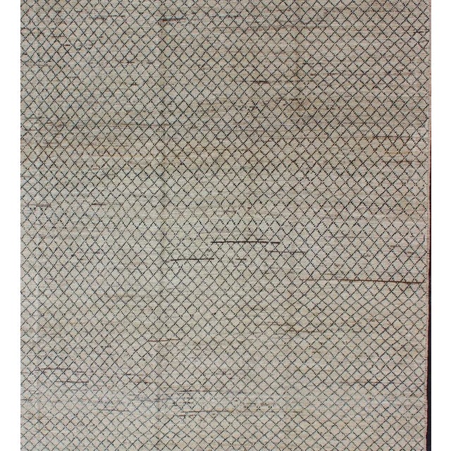 Textile Keivan Woven Arts All-Over Modern Rug Subdued Design in Muted Tones For Sale - Image 7 of 12