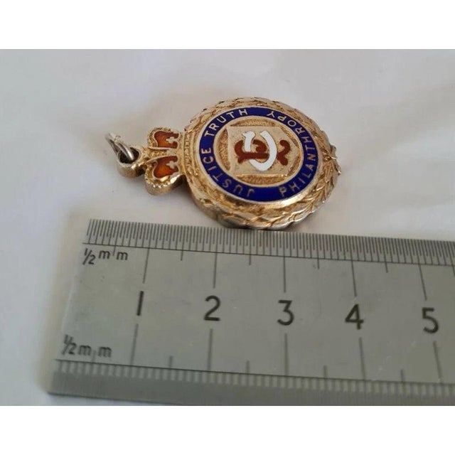 Sterling Silver-Gilt Masonic Buffalo Presentation Medallion, Chester, 1934 For Sale - Image 4 of 5