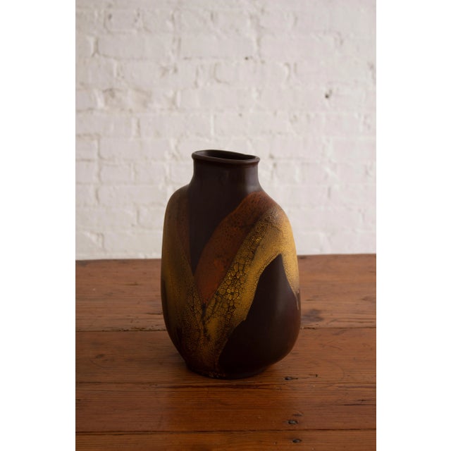 Mid-Century Modern Royal Haeger “Earth Wrap” Flask Form Vase For Sale - Image 3 of 13