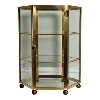 Brass Three-Tier Hexagon Tabletop Vitrine Display Case, Curio Cabinet, 1970s, 15" For Sale