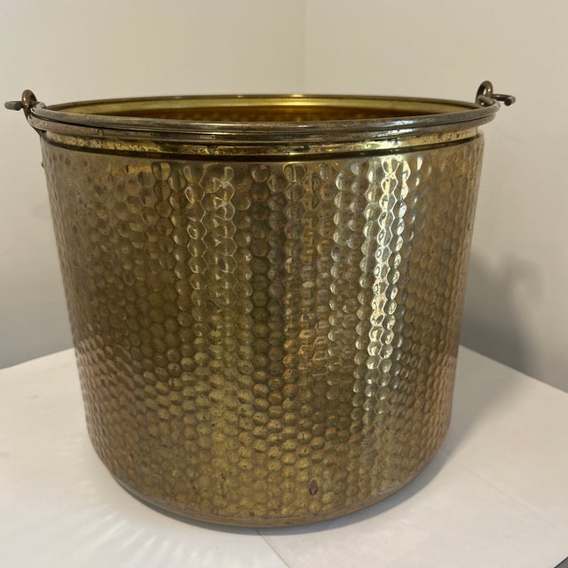 Mid-Century Modern Mid 20th Century Decorative Crafts Inc Large Hammered Brass Pot Kettle With Brass Swing Handle For Sale - Image 3 of 9