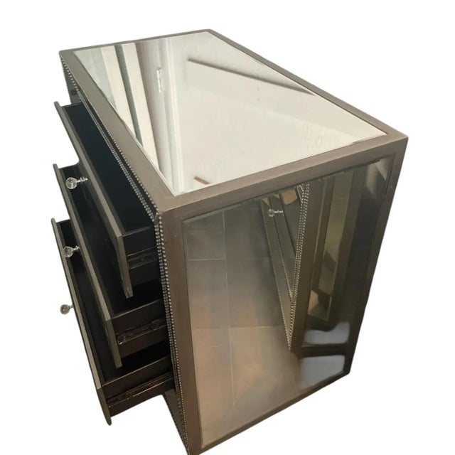 1990s Pair of Hollywood Regency Mirrored 3-Drawer Nightstand/Chest For Sale - Image 5 of 6