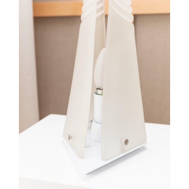 This extraordinary Murano glass table lamp in pyramid shape was designed in the 1970s and made in Italy/Murano. It is made...