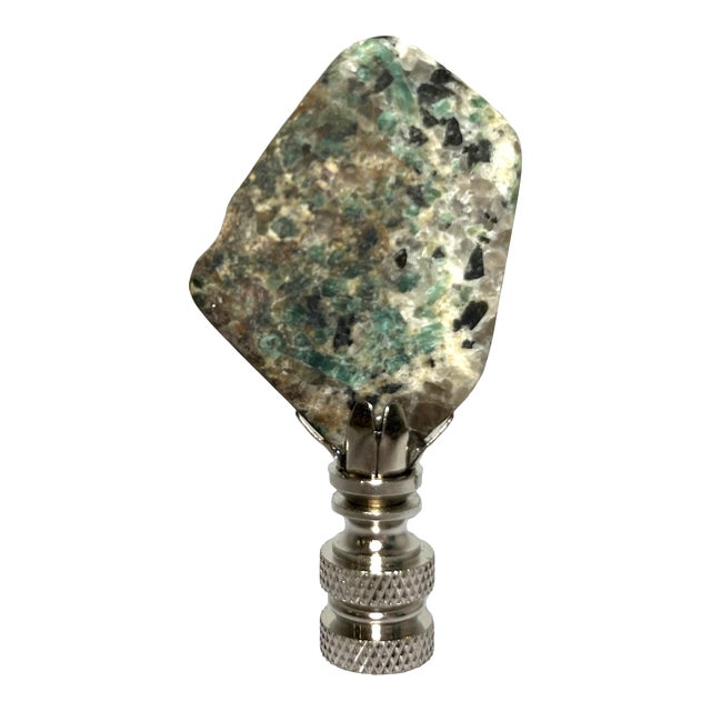 Emerald Quartz Lamp Finial For Sale