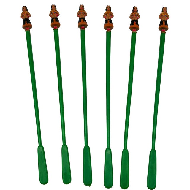 1980s 1980s 21 Piece Mid-Century Tropical Hula Girl & Flamingo Cocktail Swizzle Sticks For Sale - Image 5 of 18