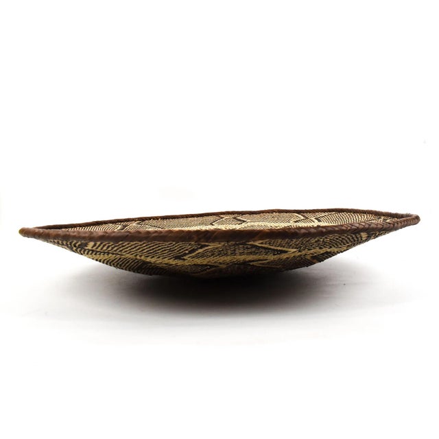 African Early 20th Century Tonga Binga Basket 25.5 Inch For Sale - Image 3 of 7
