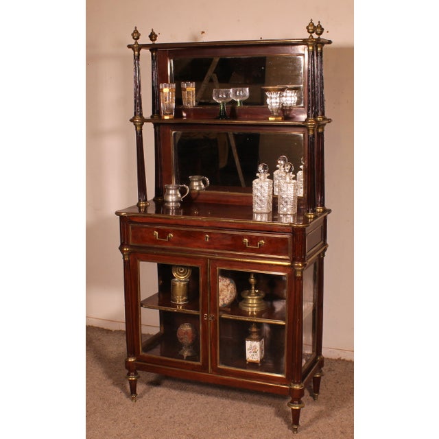 Louis XVI Display Cabinet in Mahogany For Sale - Image 6 of 15