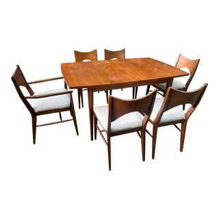 Mid Century Modern Broyhill Saga Premier Series Walnut Dining Set For Sale