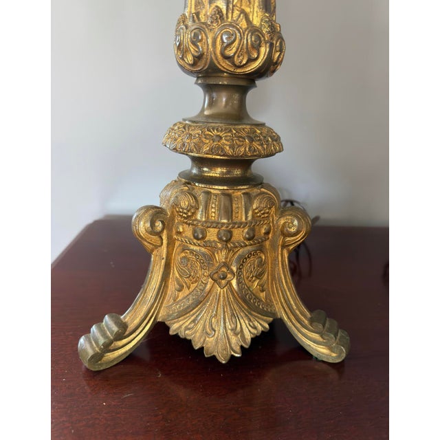 Mediterranean Mid 20th Century Italian Baroque Studded Gilt Brass Buffet Lamps - a Pair For Sale - Image 3 of 10
