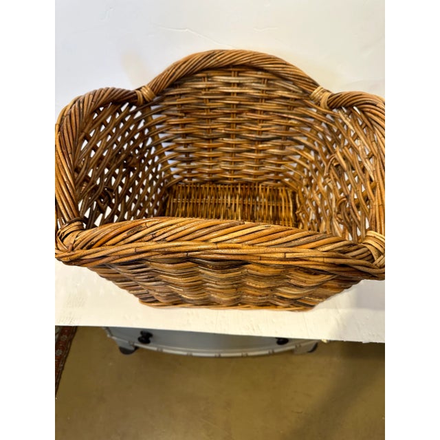 This is a beautiful basket done in the French country style. This laurel basket is hand-woven and has a mix of soft and...
