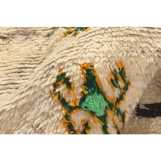 Vintage Azilal Moroccan Rug, 04'00 X 07'01 For Sale In Dallas - Image 6 of 10