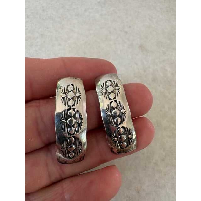 Lovely, vintage American sterling silver earrings with “sterling” stamp