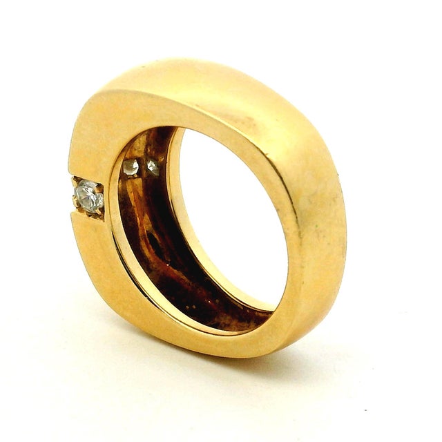 1980s 1980s Mauboussin 18k Gold Diamond Modernist Band Ring, France, Size 6 For Sale - Image 5 of 7