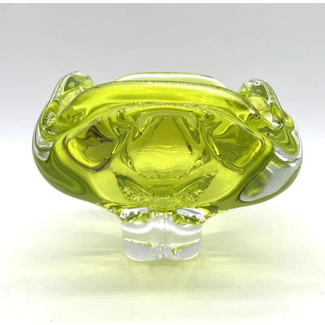 Mid-Century Modern Vintage Chartreuse Art Glass Bowl by Josef Hospodka for Chribska, 1950s For Sale - Image 3 of 13