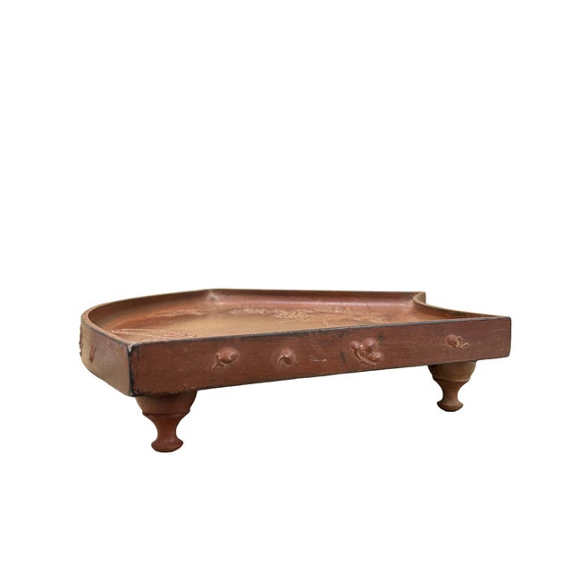 Asian Chinoiseries Relief Pattern Brown Lacquer Fan Shape Display Disc Plate Tray For Sale - Image 3 of 8