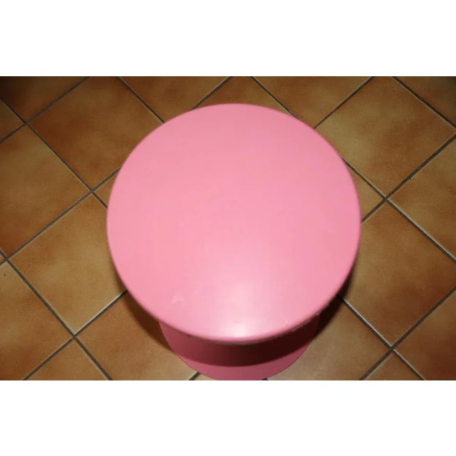 Space Age Stool in Pink Plastic, 1983, in Very Good conditions. Designed 1980 to 1989 This piece has an attribution mark,...