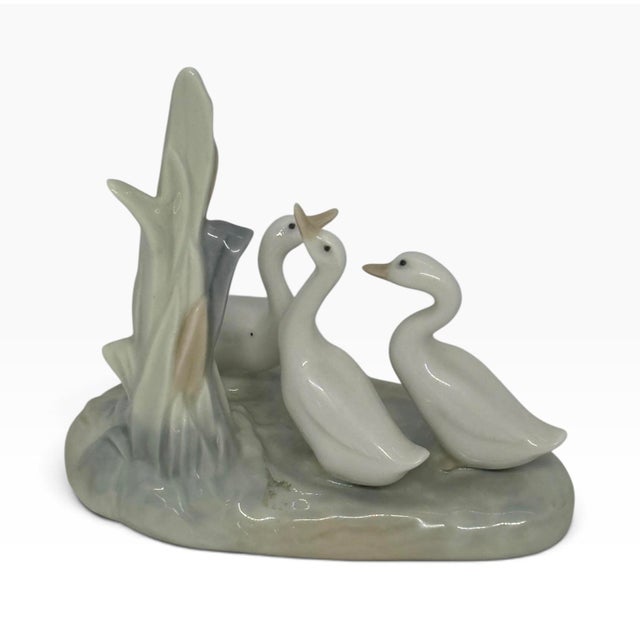 Lladro Nao by Lladró “Group of Ducks” Porcelain Figurine, Juan Huerta, 1992 For Sale - Image 4 of 12