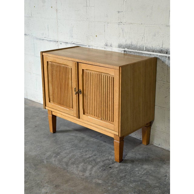 Mid-Century Modern Oak Two-Door Storage Cabinet With Reeded Detail Mid-Century Modern 1970s For Sale - Image 3 of 11