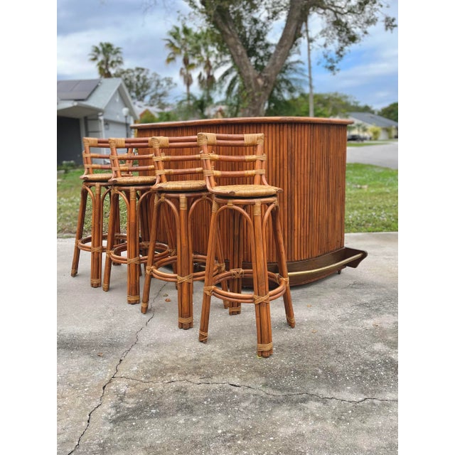 Vintage Wood and Bamboo Tiki Dry Bar Set + Four Matching Swivel Bamboo Stools For Sale - Image 4 of 12