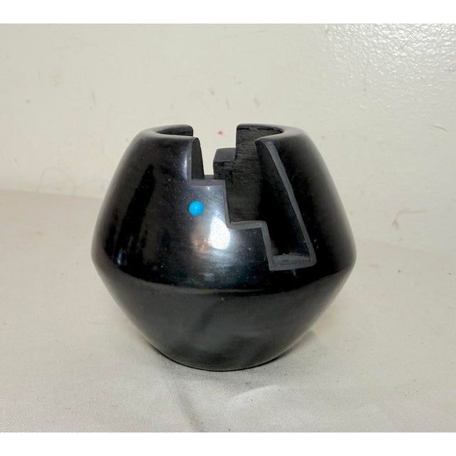 Native American Vintage Vida Baca Native American Zuni Carved Black Pottery Turquoise Stone Bowl For Sale - Image 3 of 10