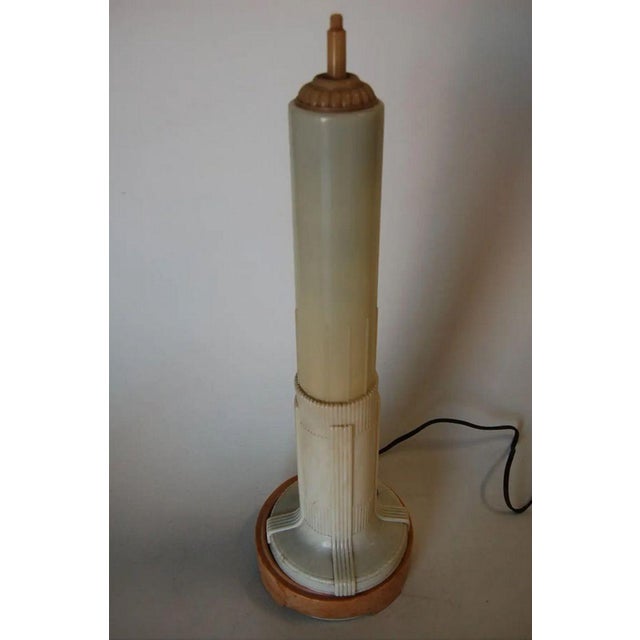 1930s 1930s Streamline Art Deco Celluloid Empire State Building Shaped Florescent Table Lamp For Sale - Image 5 of 6