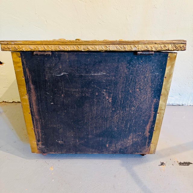 Brass 19th-Century Style English Repoussé Brass Fireside Coal & Kindling Box on Casters For Sale - Image 8 of 12