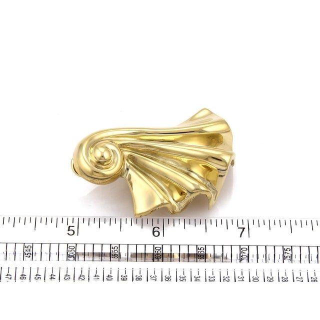 Mid 20th Century Mid 20th Century Large 18k Yellow Gold Shell Curled Earrings, A Pair For Sale - Image 5 of 5