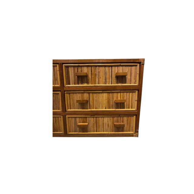 1980s 1980s Vintage Pencil Reed Rattan Dresser – Mid-Century Modern Storage Dresser With Decorative Detailing For Sale - Image 5 of 11