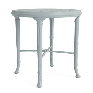 Brown Jordan Calcutta 20" Round Cast Top Occasional Table in Harbor For Sale