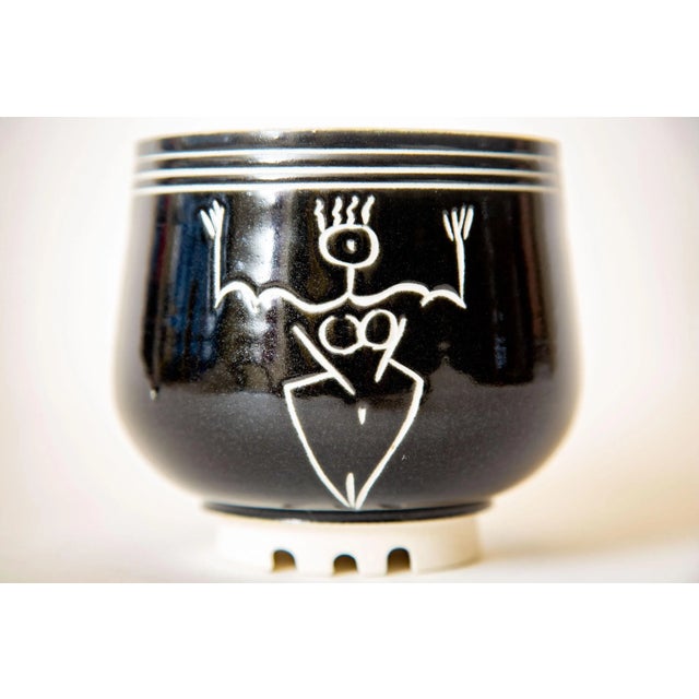 Abstract Black, White and Cobalt Blue Ceramic Abstract Bowl Signed Goldenberg For Sale - Image 3 of 11