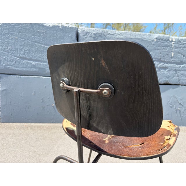 Mid-Century Modern 1950s Early Eames style DCM Dining Chair With Original Hair on Hide Upholstery, Cowhide For Sale - Image 3 of 16