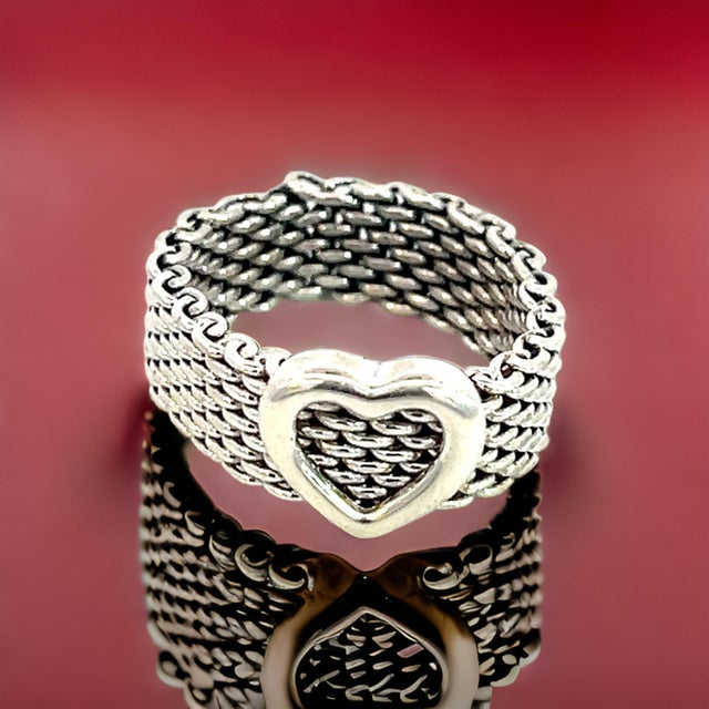 1990s 1990s Tiffany & Co Estate Somerset Heart Ring Size 5.5 Sterling Silver 6.5 mm For Sale - Image 5 of 10