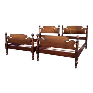 Mahogany Kling Pineapple Twin Beds- a Pair For Sale