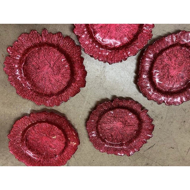 Late 20th Century Ruffle Reef Metallic Red Glass Plate For Sale - Image 4 of 4