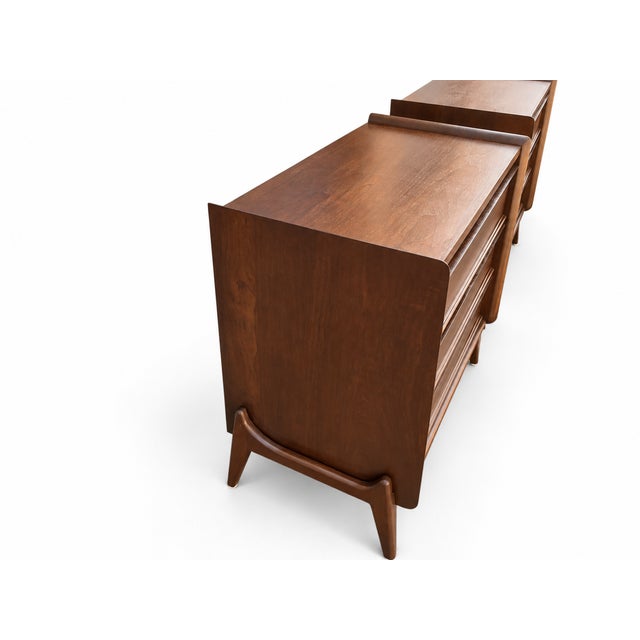 Mid Century Modern Walnut Nightstands. - Pair For Sale - Image 9 of 10