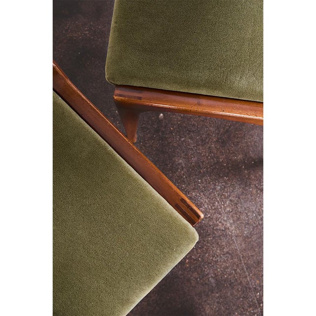 Mid-Century Modern 1950s A Set of Six Italian Attributed to Carlo De Carli Dining Chairs For Sale - Image 3 of 7