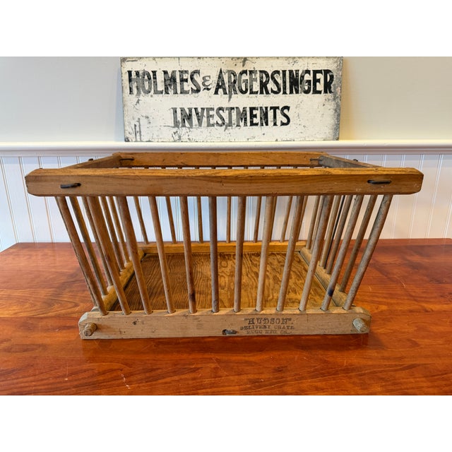 1920s Antique Hudson Delivery Crate by Rugg Manufacturing Co. – Wooden Grocery Basket With Original Advertising, C. 1910–1930 For Sale - Image 5 of 14
