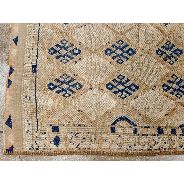 Textile Galerie Shabab Collection Mid-20th Century Turkish Anatolian Runner For Sale - Image 7 of 10