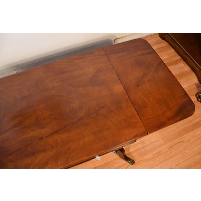1860s Antique Federal Flame Mahogany Drop-Leaf Table / Sofa Table For Sale - Image 9 of 18