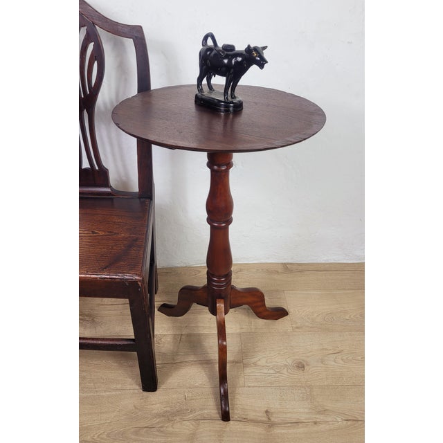 English Victorian Tripod Side Table in Mahogany, 1880 For Sale - Image 18 of 18