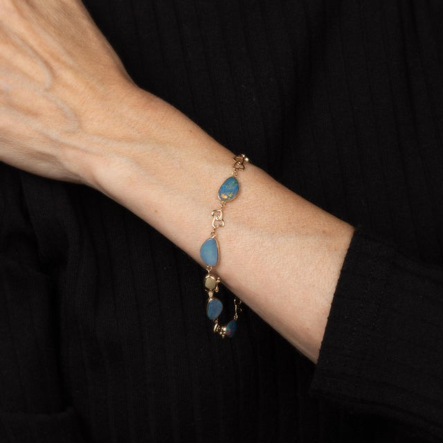 Vintage Australian Opal Bracelet 14k Gold Freeform Boulder Opals Heart Jewelry For Sale - Image 4 of 4