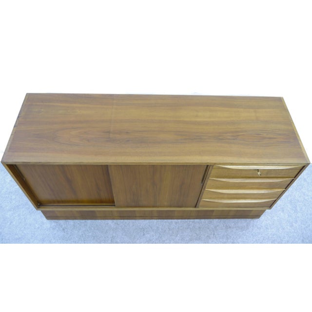 1950s Bauhaus Sideboard by Franz Ehrlich for VEB Deutsche Werkstätten Hellerau, 1950s For Sale - Image 5 of 16