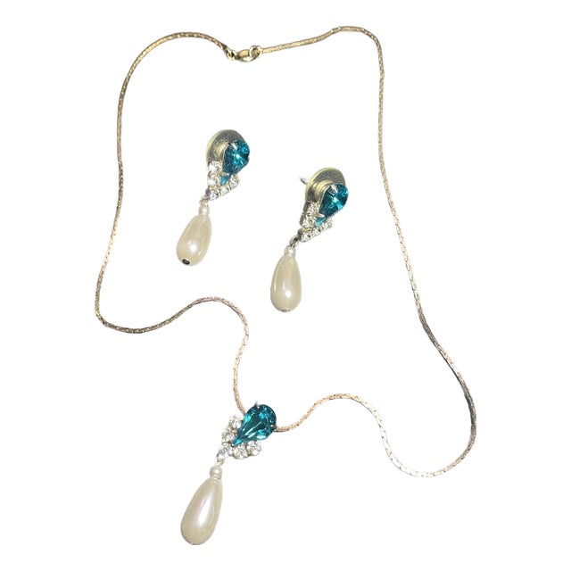 Classic MCM Peacock Blue-Green Demi-Parure Necklace and Earrings Set, 3 Pieces MCM Jewelry Set For Sale