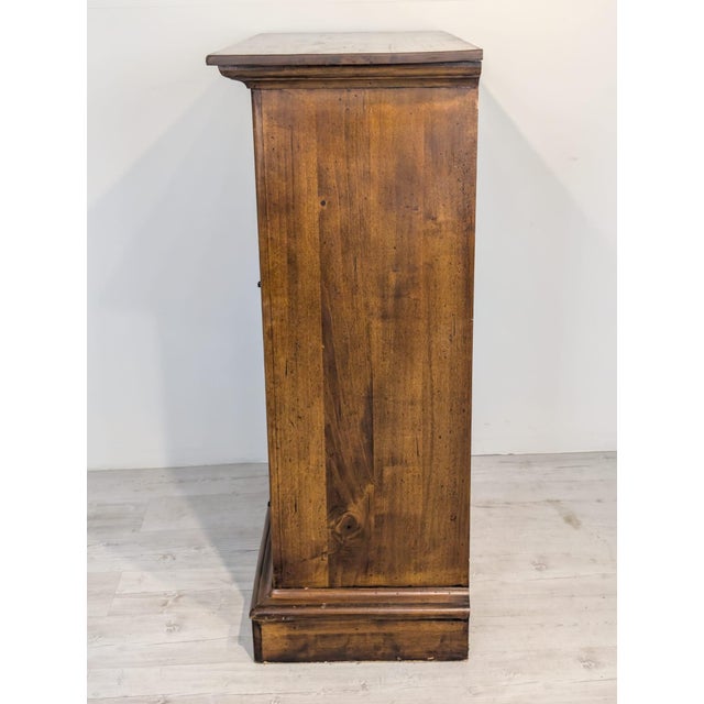 Colonial Chest of Drawers in Rosewood For Sale - Image 10 of 14