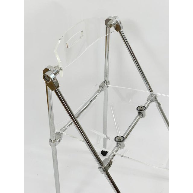 1980s Postmdern Acrylic & Chrome Folding Chair in the style of Piretti Castelli, Italy, 1980s For Sale - Image 5 of 18