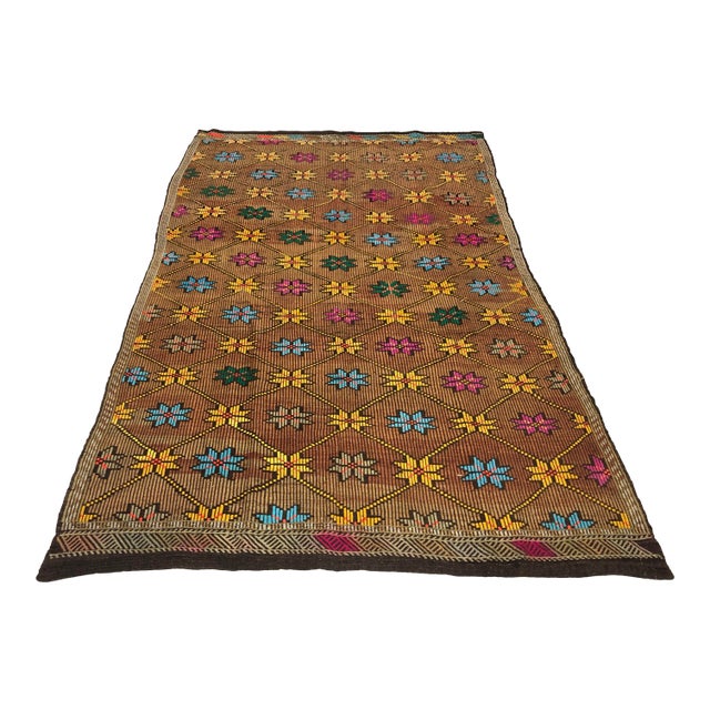 1960s Vintage Turkish Handwoven Traditional Kilim Rug- 5′3″ × 8′6″ For Sale