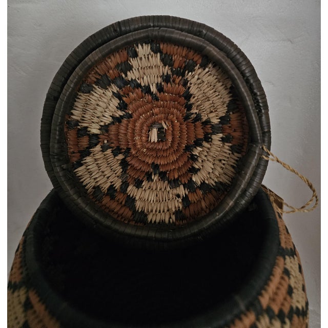 1970s Handcrafted Traditional Zulu Lidded Basket From KwaZulu South Africa For Sale - Image 5 of 10