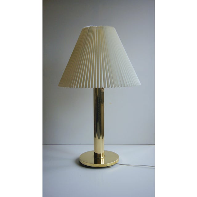 Hollywood Regency Giant Vintage Brass Table Lamp in Minimalistic Cylindrical Column Design. Denmark 1960s. For Sale - Image 3 of 9